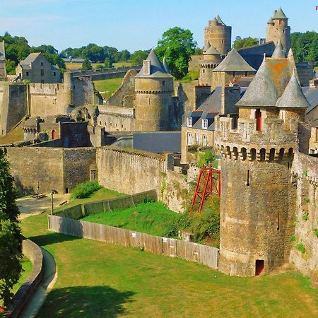 L'Escale Fougeraise Apartment Fougeres Bagian luar foto