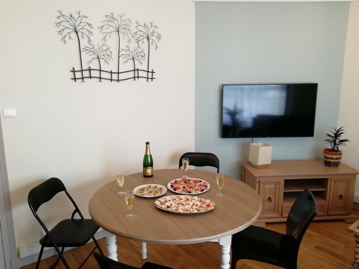 L'Escale Fougeraise Apartment Fougeres Bagian luar foto