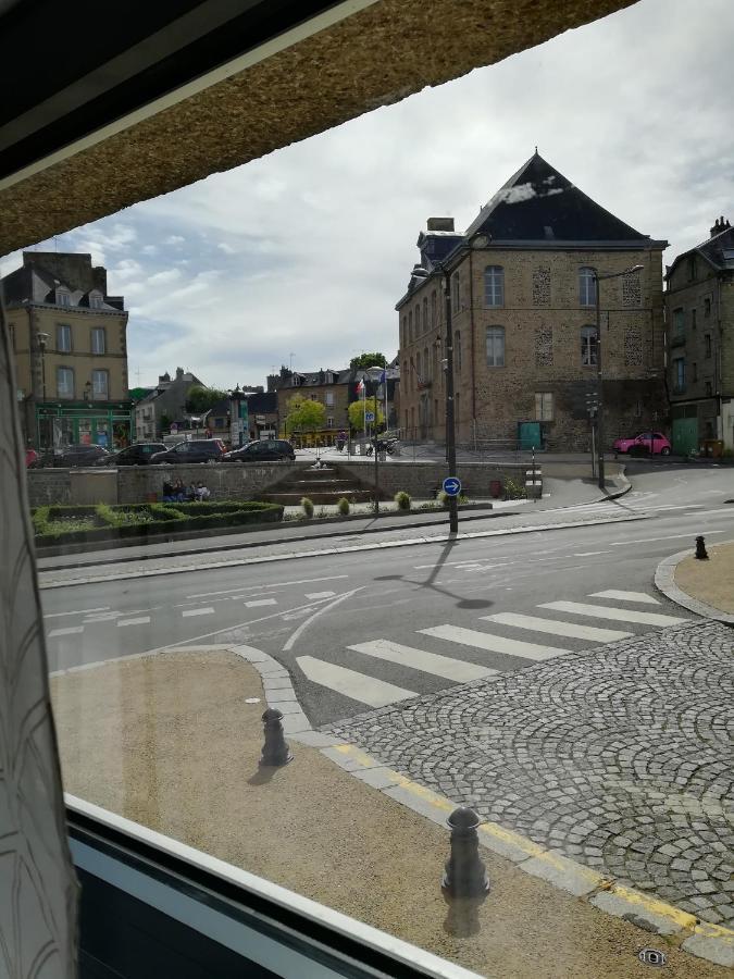 L'Escale Fougeraise Apartment Fougeres Bagian luar foto